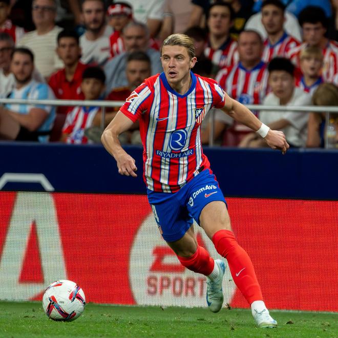 九游体育下载-意甲球员裁判脸上抹的红色